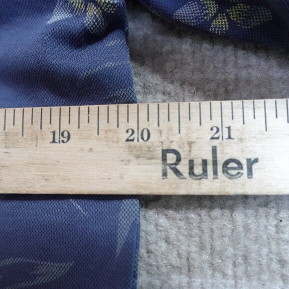 Travis Mathew Polo Shirt Medium Blue Floral All Over Navy-Marine Hawaii - Picture 8 of 8